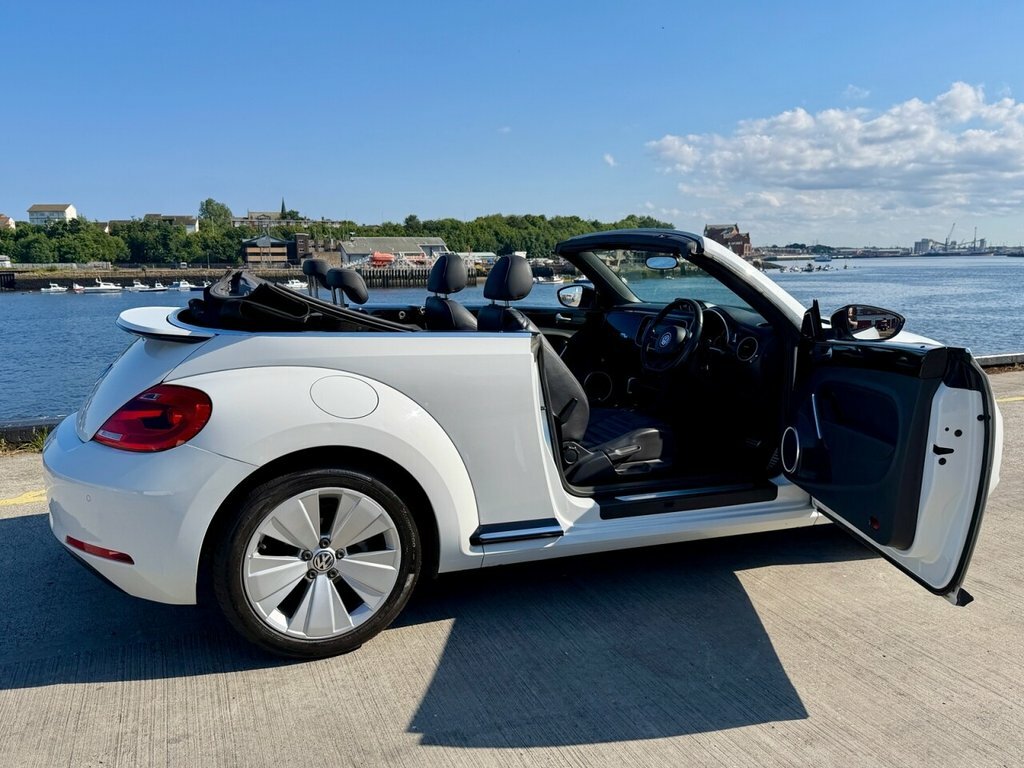 Volkswagen Beetle 1.2 Tsi Design Cabriolet Euro White #33