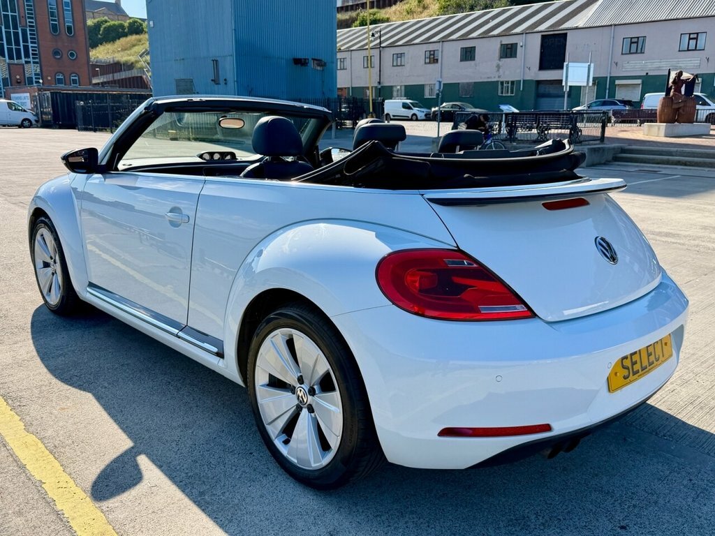 Volkswagen Beetle 1.2 Tsi Design Cabriolet Euro White #37