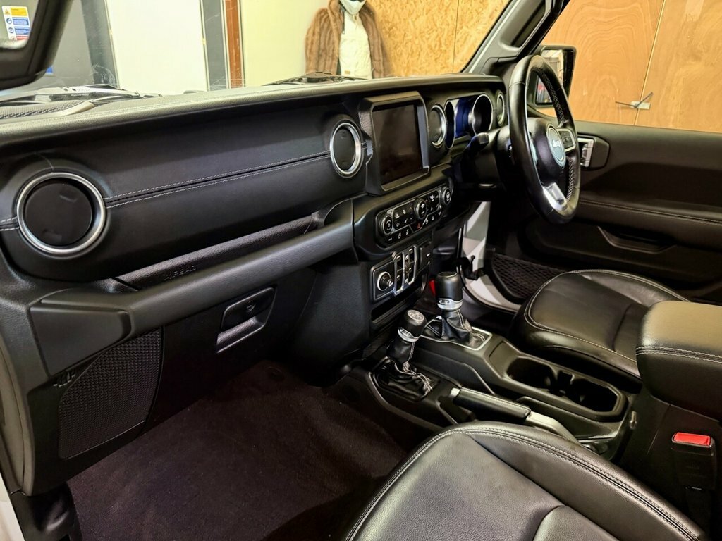 Jeep Wrangler 2.0 Gme Night Eagle Red #28