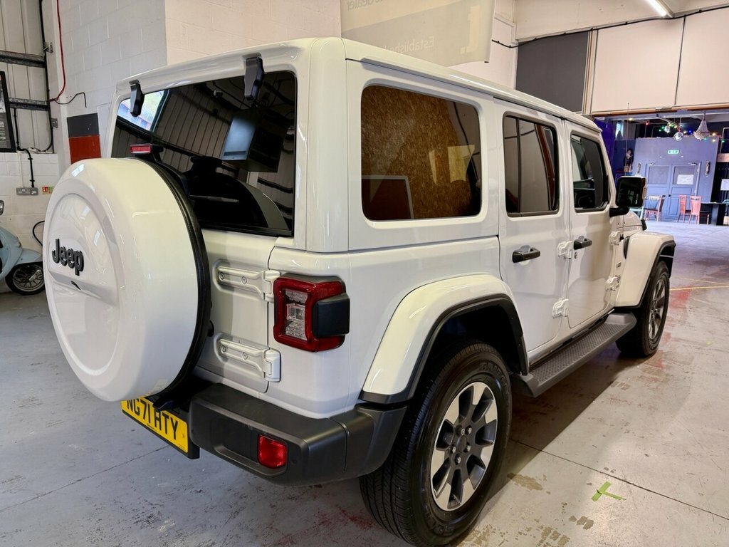 Jeep Wrangler 2L Overland White #6