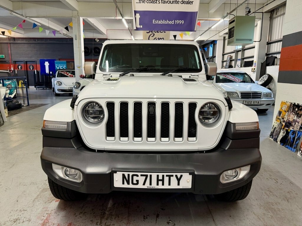 Jeep Wrangler 2L Overland White #3