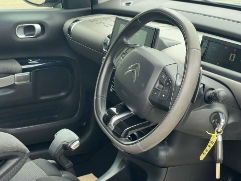 Citroen C4 Cactus 1.2 Puretech Flair Ss 109 Bhp White #9