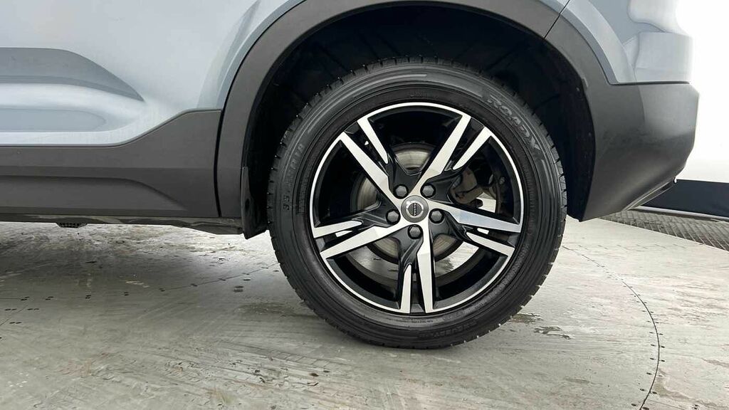 Volvo XC40 R-design, T3 FD71TBO Grey #4
