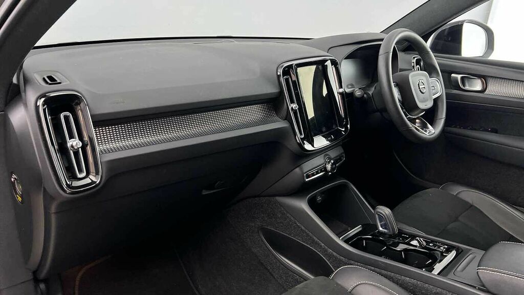 Volvo XC40 R-design, T3 NA22BHD Grey #6