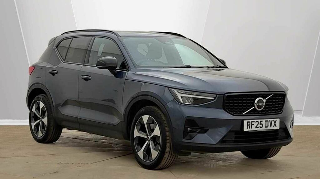Volvo XC40 Plus, B3 Mild Hybrid, Dark Blue