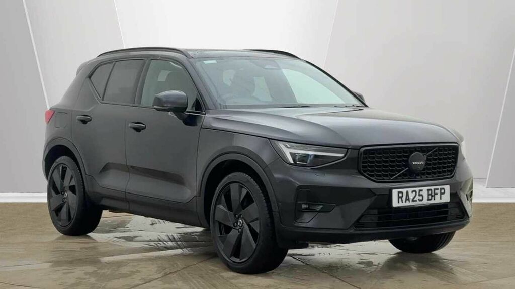 Volvo XC40 Black Edition Ultra, B4 Mild Hybrid, Black