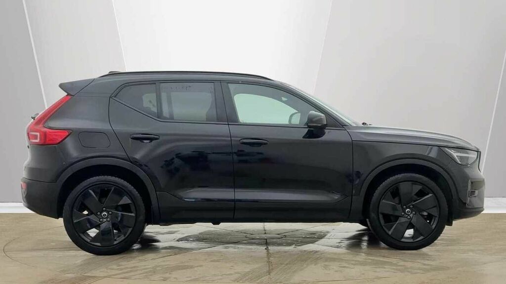 Volvo XC40 Black Edition Ultra, B4 Mild Hybrid, RA25BFP Black #2