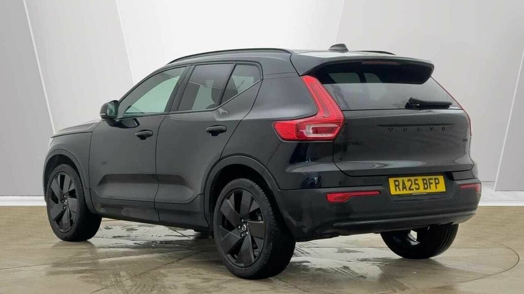 Volvo XC40 Black Edition Ultra, B4 Mild Hybrid, RA25BFP Black #3