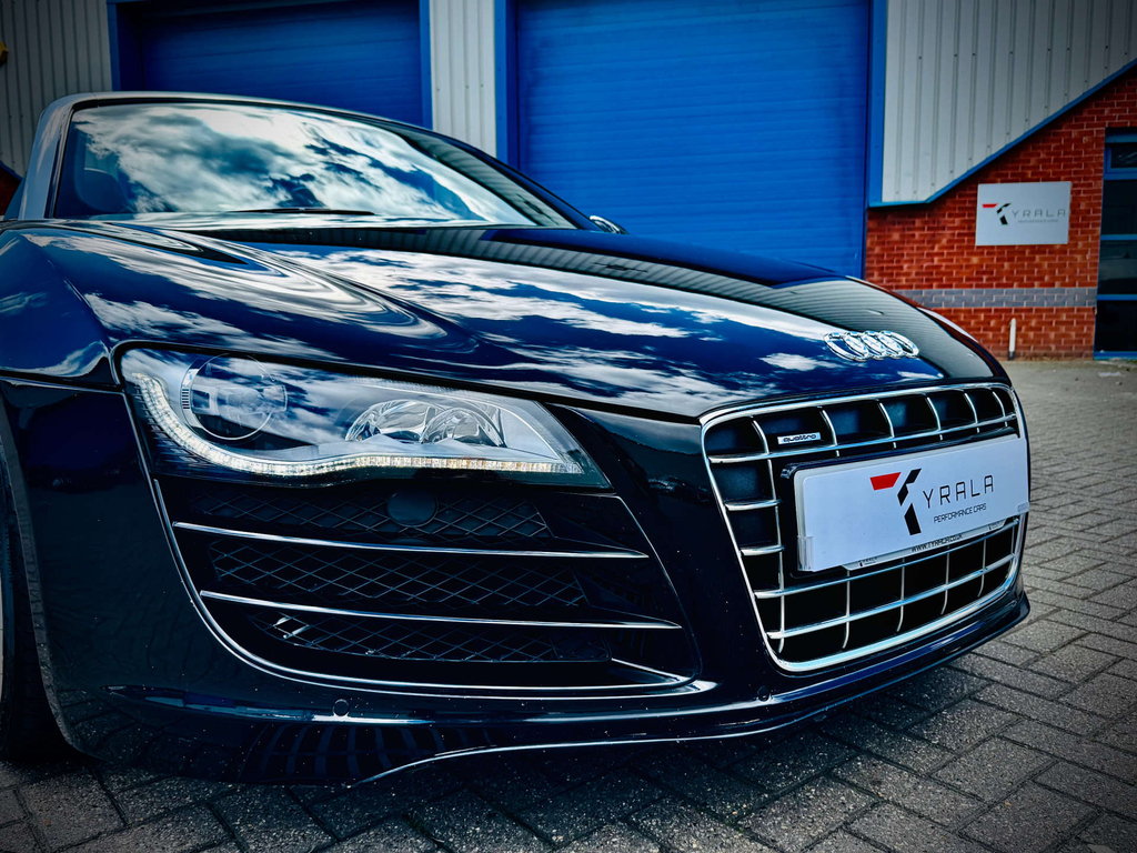 Audi R8 Coupe Black #12