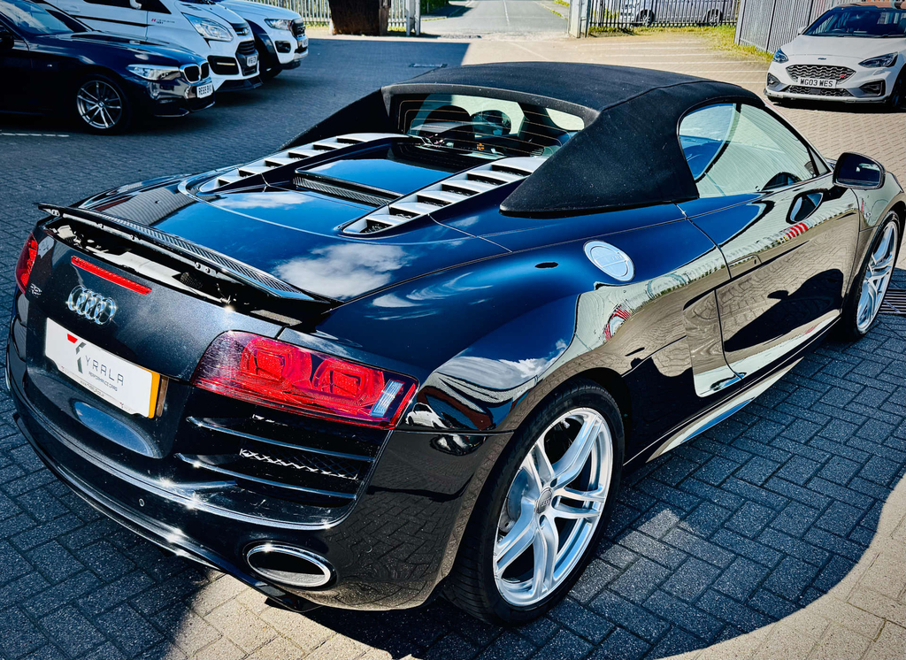 Audi R8 Coupe Black #27