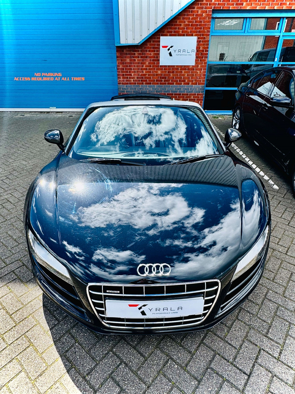 Audi R8 Coupe Black #7
