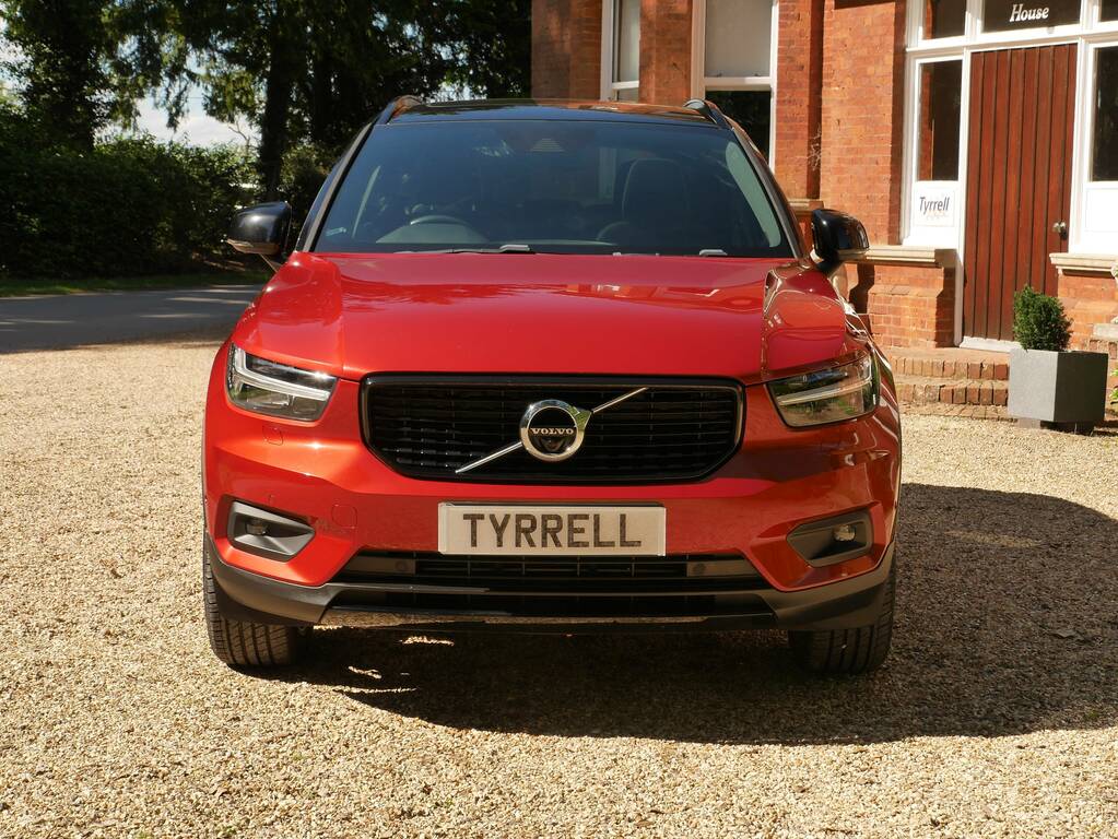 Volvo XC40 T4 R-design Pro Awd Red #2