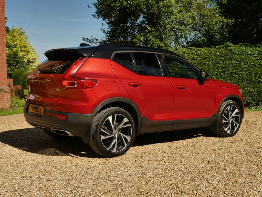 Volvo XC40 T4 R-design Pro Awd Red #4