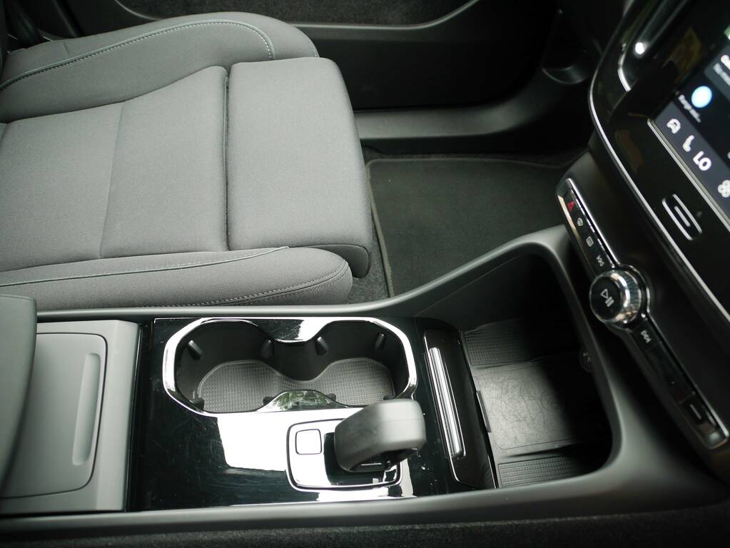 Volvo XC40 2.0 T4 Momentum Awd Geartronic  #35