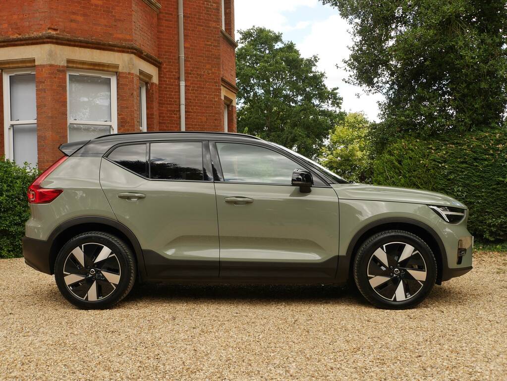 Volvo XC40 Recharge Plus Green #3