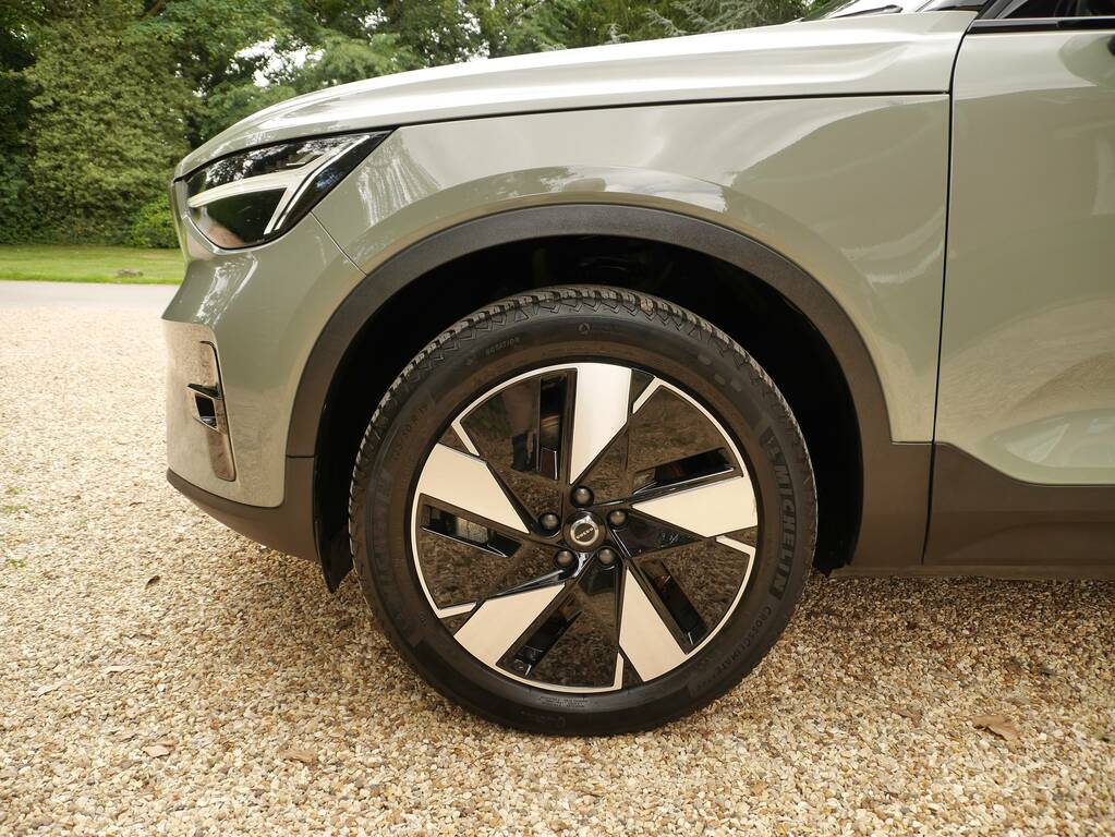 Volvo XC40 2.0 T4 Momentum Awd Geartronic  #10