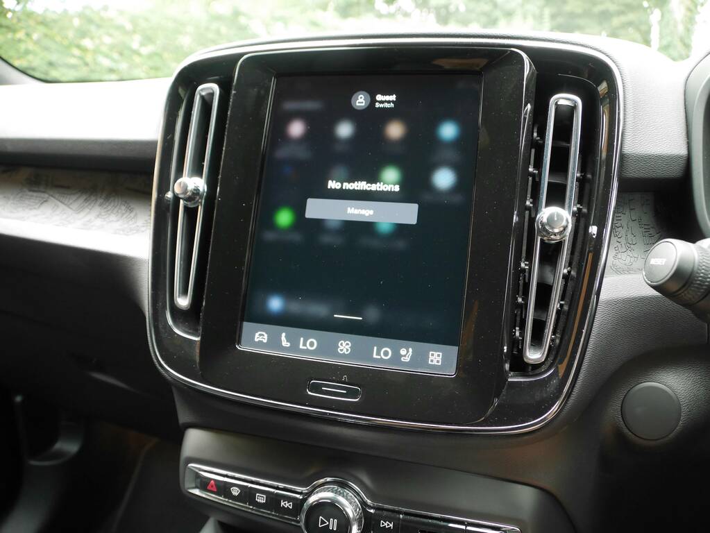 Volvo XC40 2.0 T4 Momentum Awd Geartronic  #31