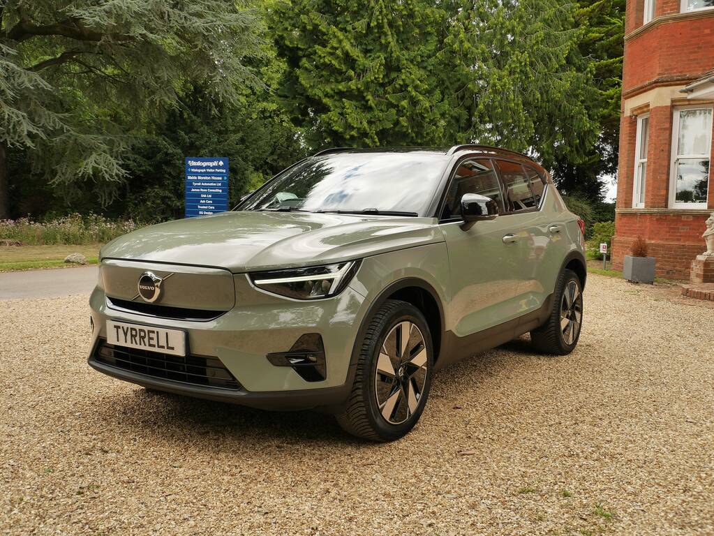Volvo XC40 2.0 T4 Momentum Awd Geartronic  #8