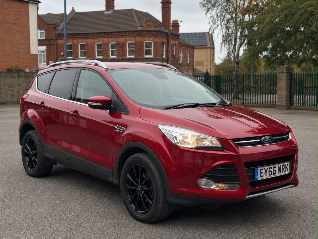 Ford Kuga Titanium Red #4