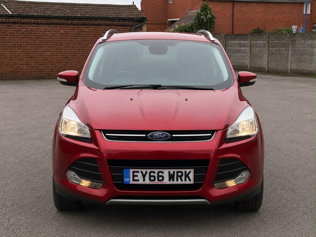Ford Kuga Titanium Red #3