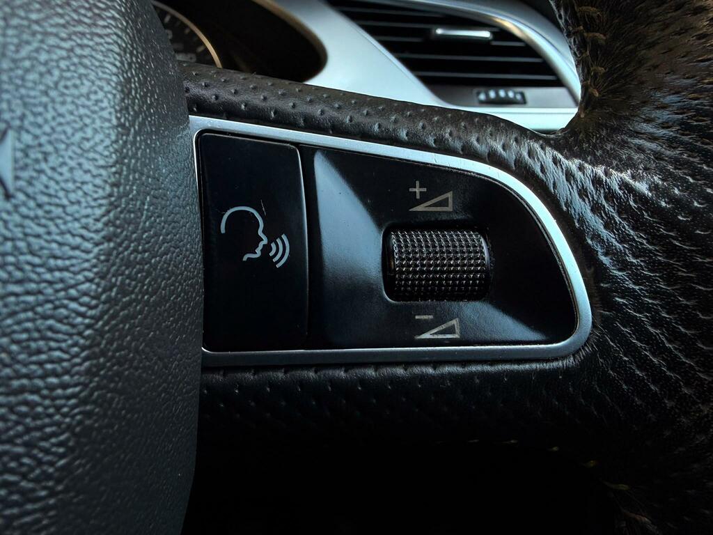Audi A4 2.0L Tfsi Quattro Dynamik 208 Bhp Black #21
