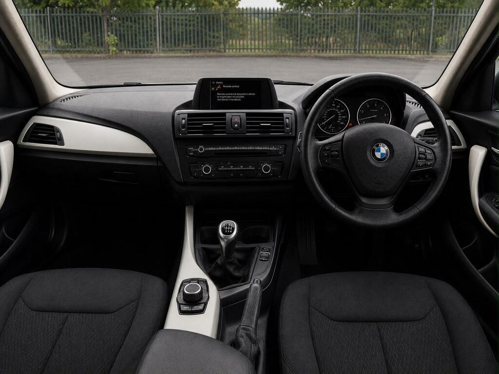BMW 1 Series Es Red #10