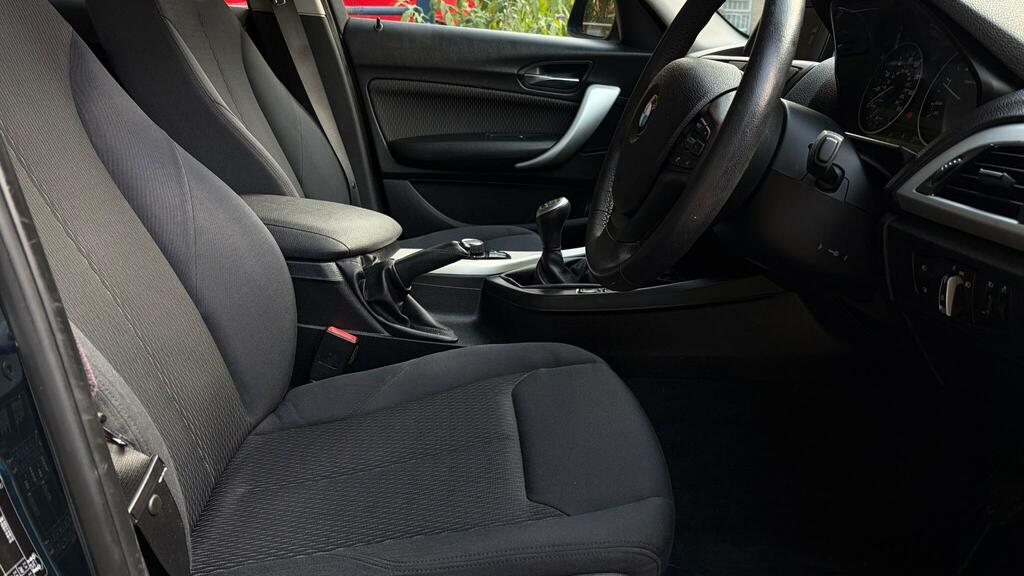 BMW 1 Series Es Red #27