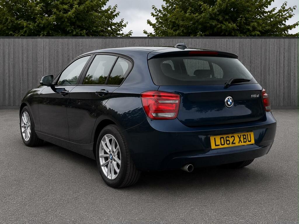 BMW 1 Series Es Red #7
