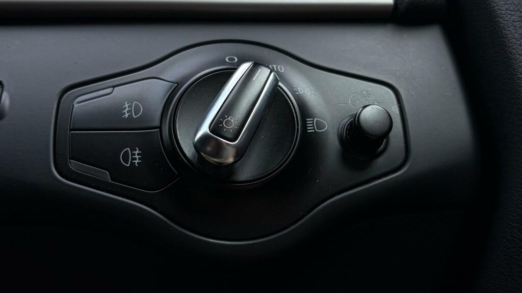 Audi A4 3.0 Tdi Quattro Black Edition 241 Bhp Black #25