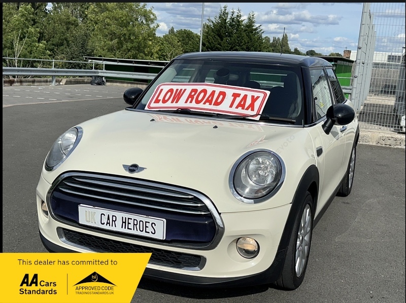 Mini Hatch Tax Cooper D Euro White