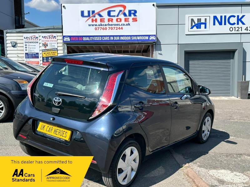Toyota Aygo Vvt-i X-play Lcd Tss FL67UME Blue #2