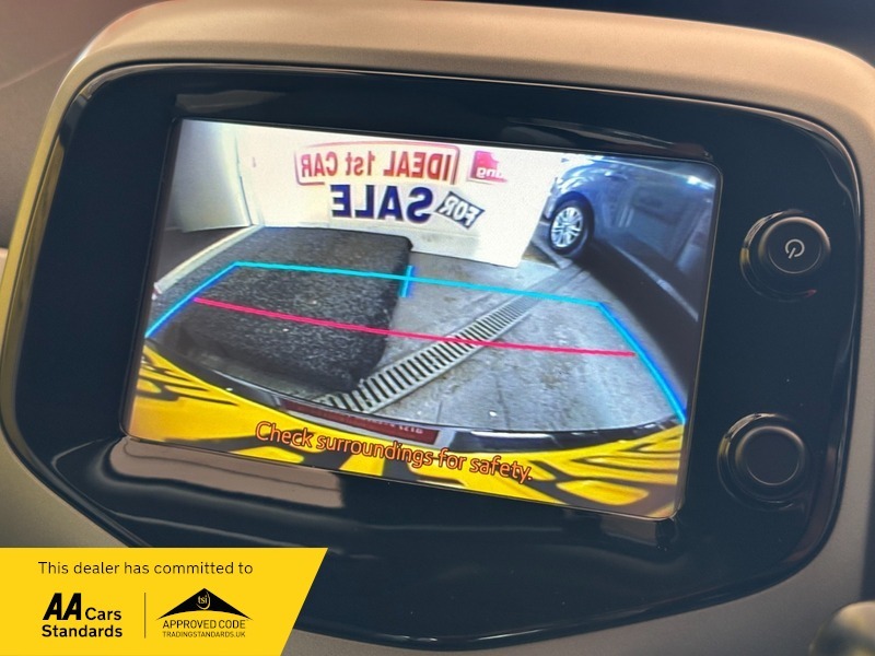 Toyota Aygo Vvt-i X-play Lcd Tss FL67UME Blue #5