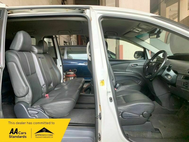 Toyota Estima 8 Seater Estima Silver #4