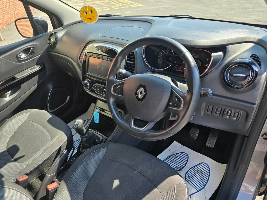 Renault Captur 0.9L Dynamique Nav SD66ZZA Grey #2