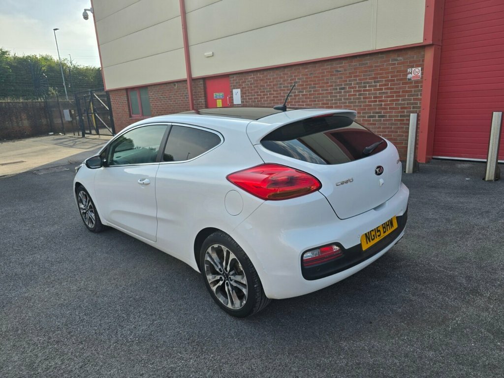 Kia Proceed 1.6L Se Tech White #4