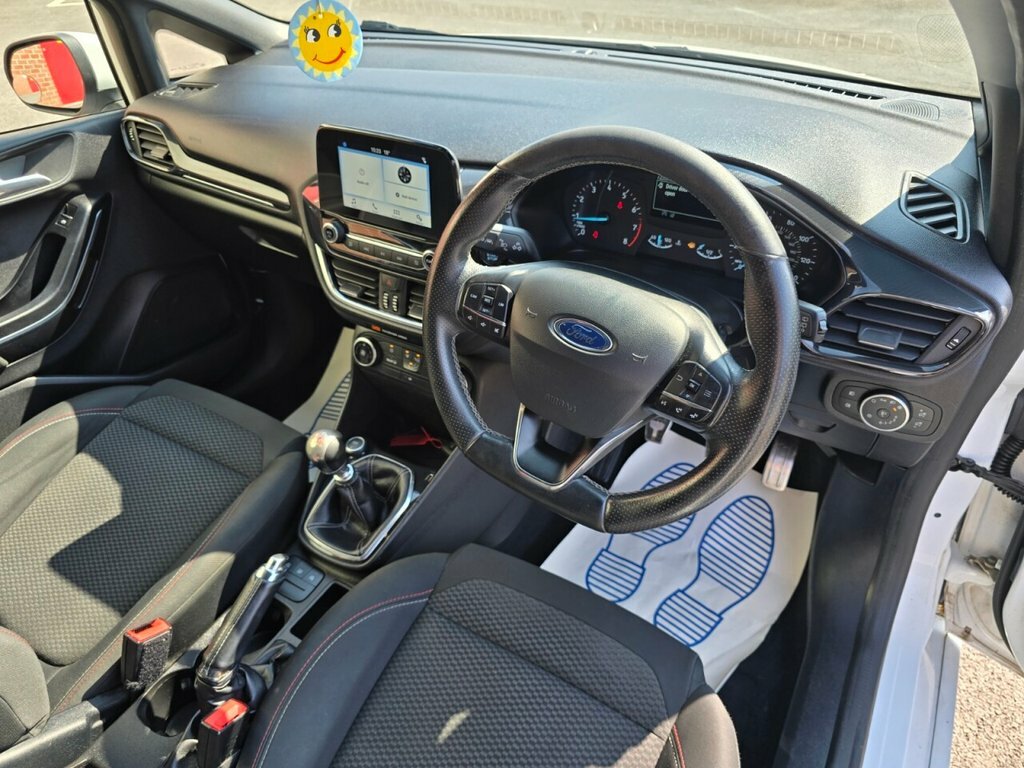 Ford Fiesta 1L St-line White