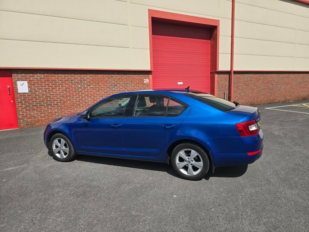 Skoda Octavia 1.4L Se L Blue #6