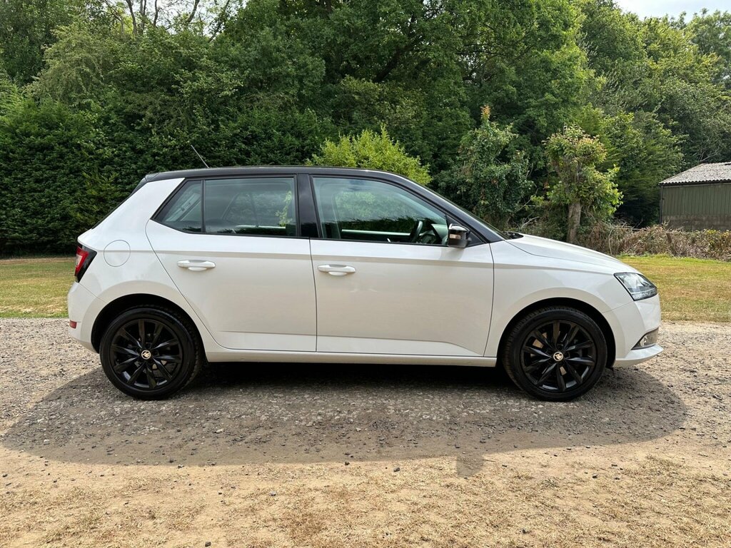 Skoda Fabia 1.0 Tsi Colour Edition Dsg Euro 6 Ss LX71VKG White #4