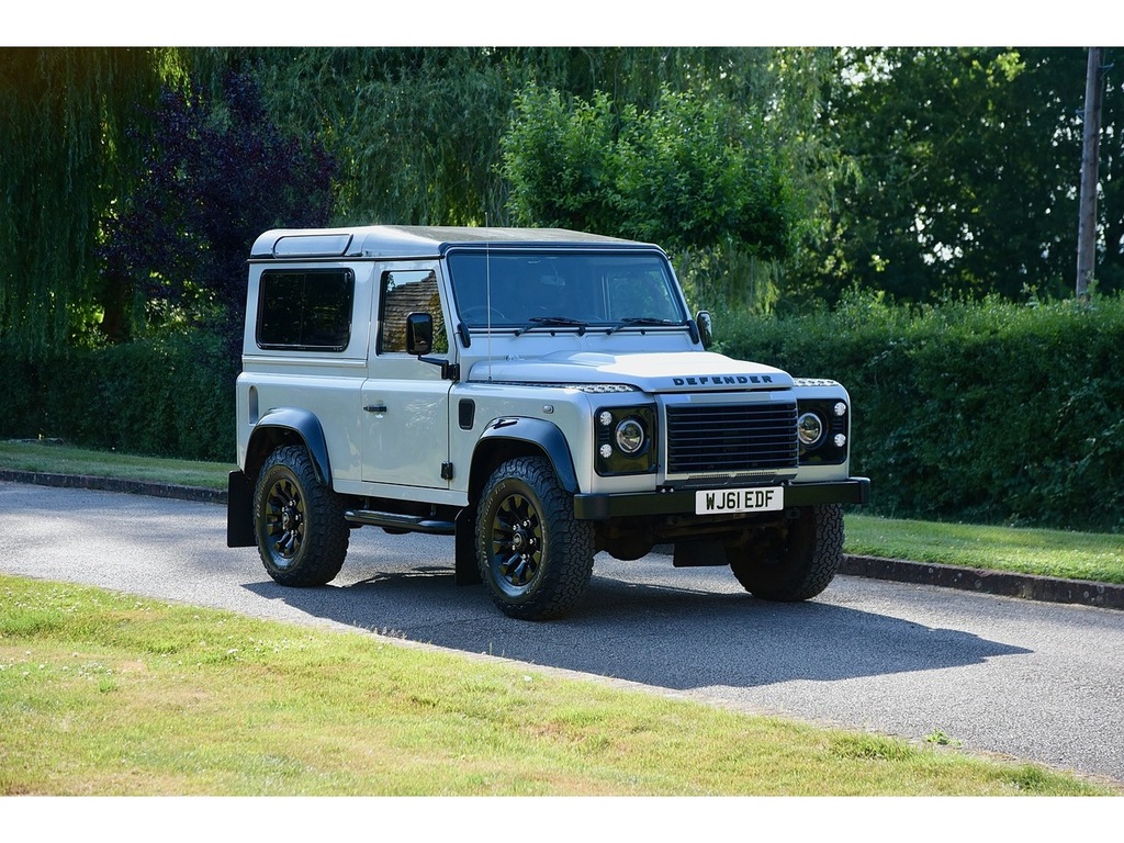 Land Rover Defender 90 Tdci Xs Silver