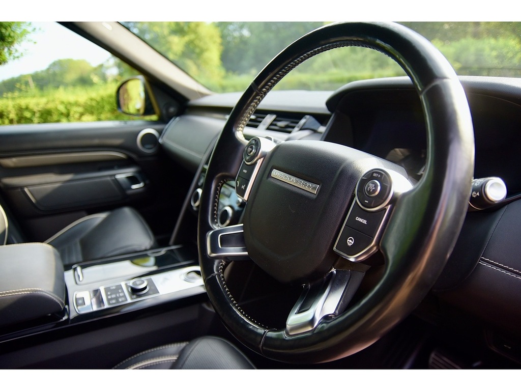 Land Rover Discovery Td4 Hse Black Black #11