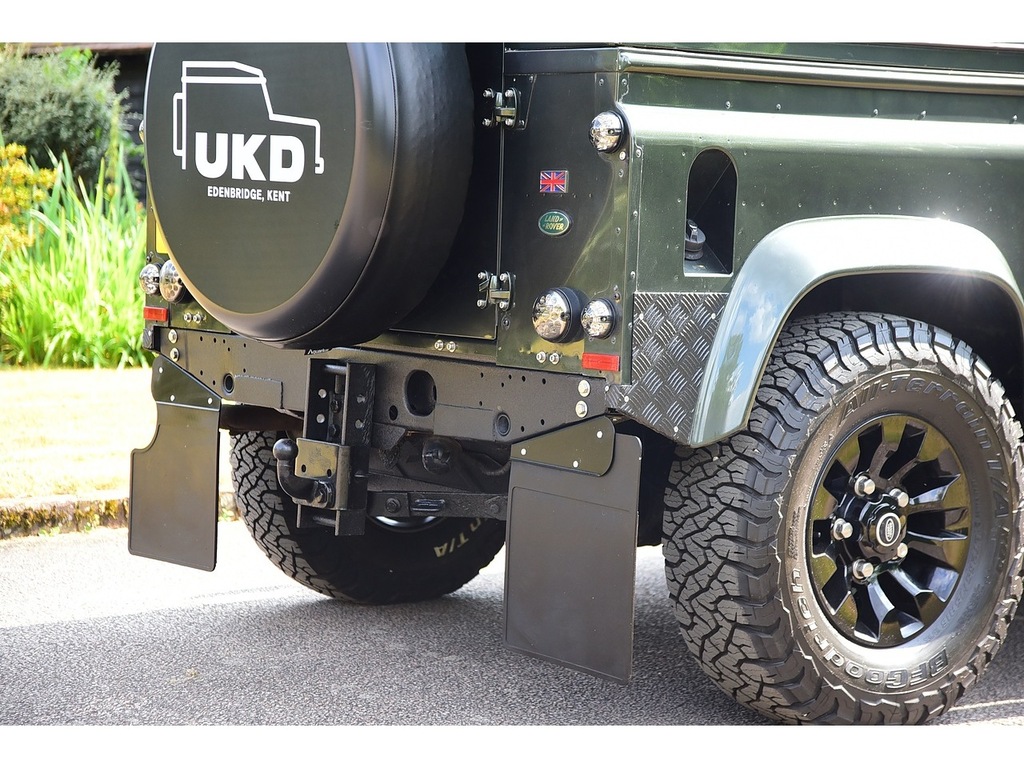 Land Rover Defender 90 90 Td5 County Green #40