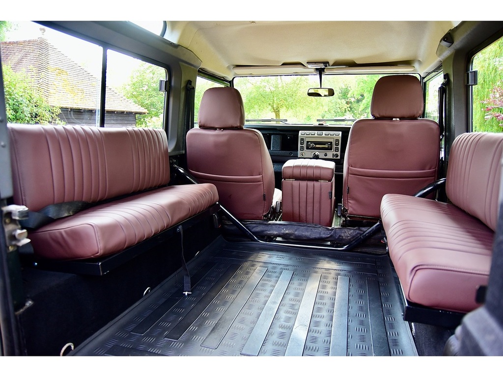 Land Rover Defender 90 90 Td5 County Green #30