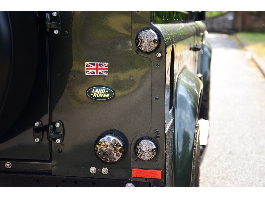 Land Rover Defender 90 90 Td5 County Green #41