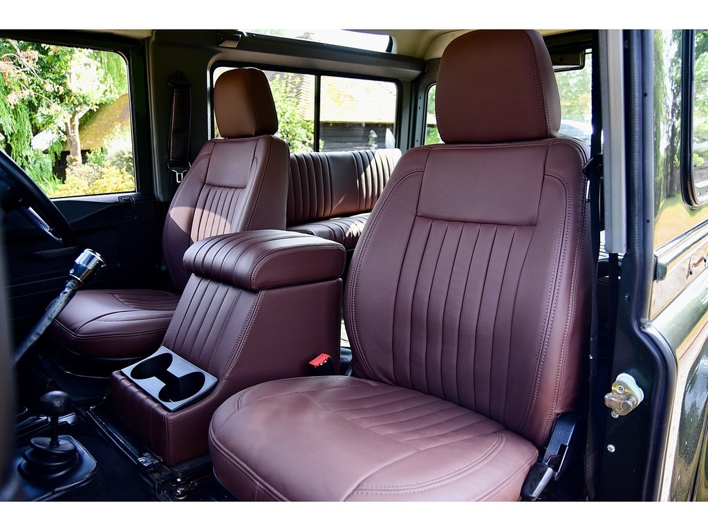 Land Rover Defender 90 90 Td5 County Green #28