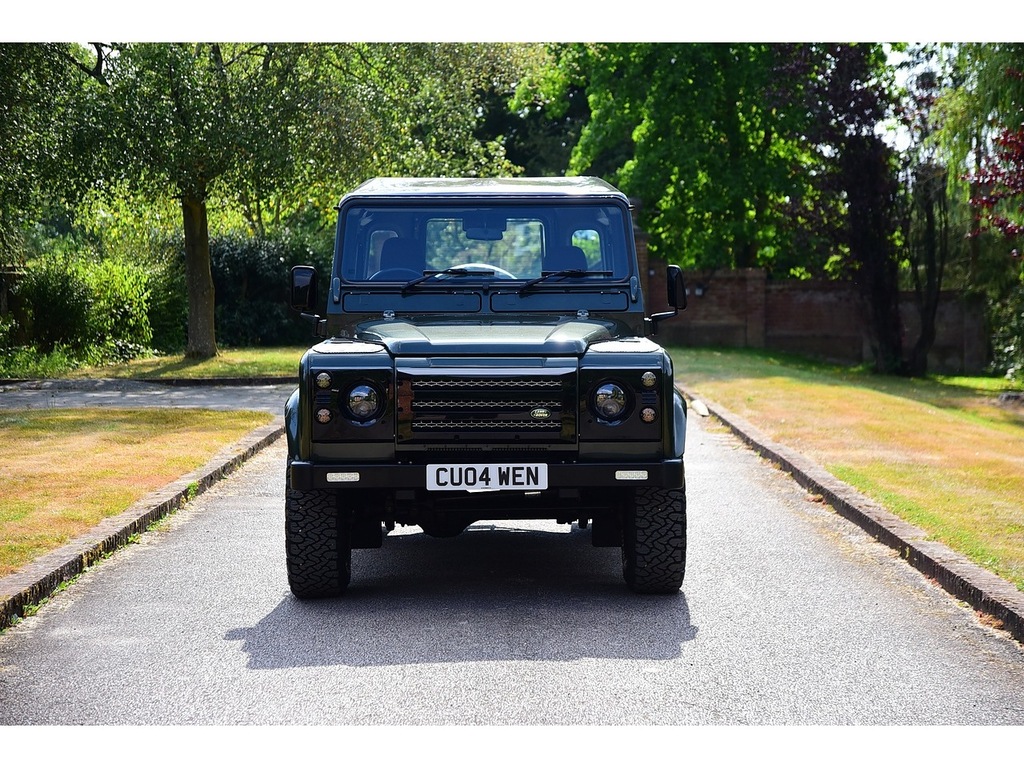 Land Rover Defender 90 90 Td5 County Green #31