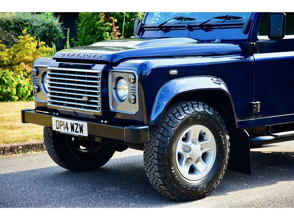 Land Rover Defender 90 Suv Black #25