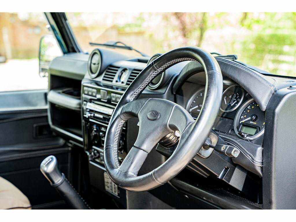 Land Rover Defender 90 Defender 90 Td Green #8