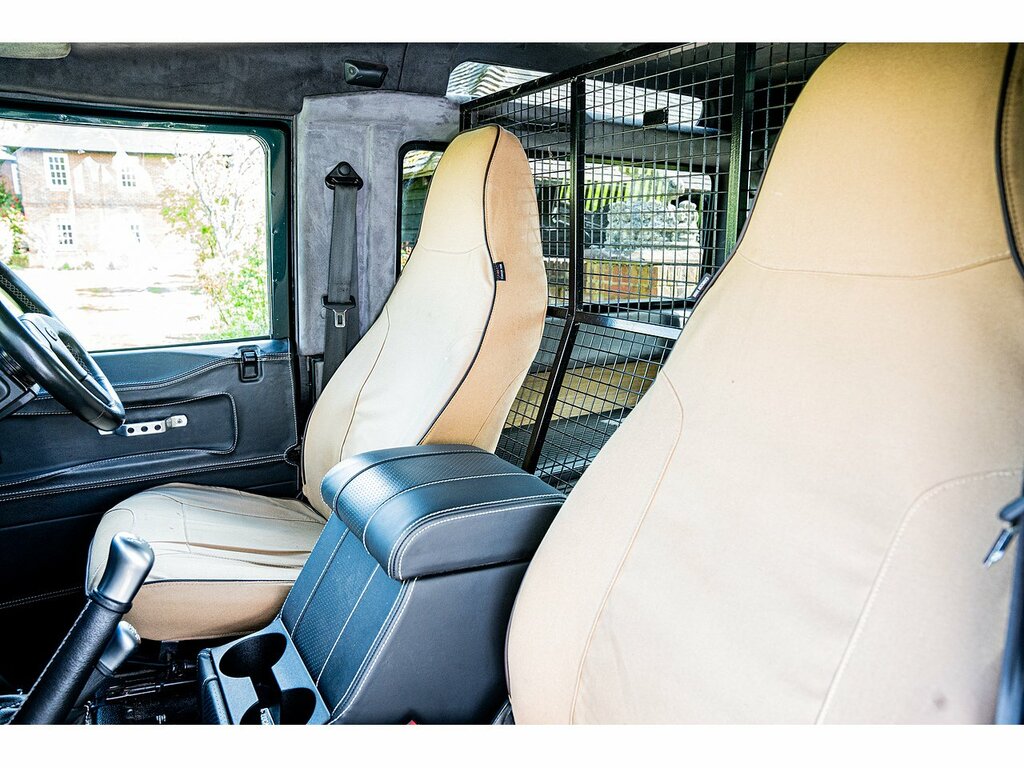 Land Rover Defender 90 Defender 90 Td Green #10