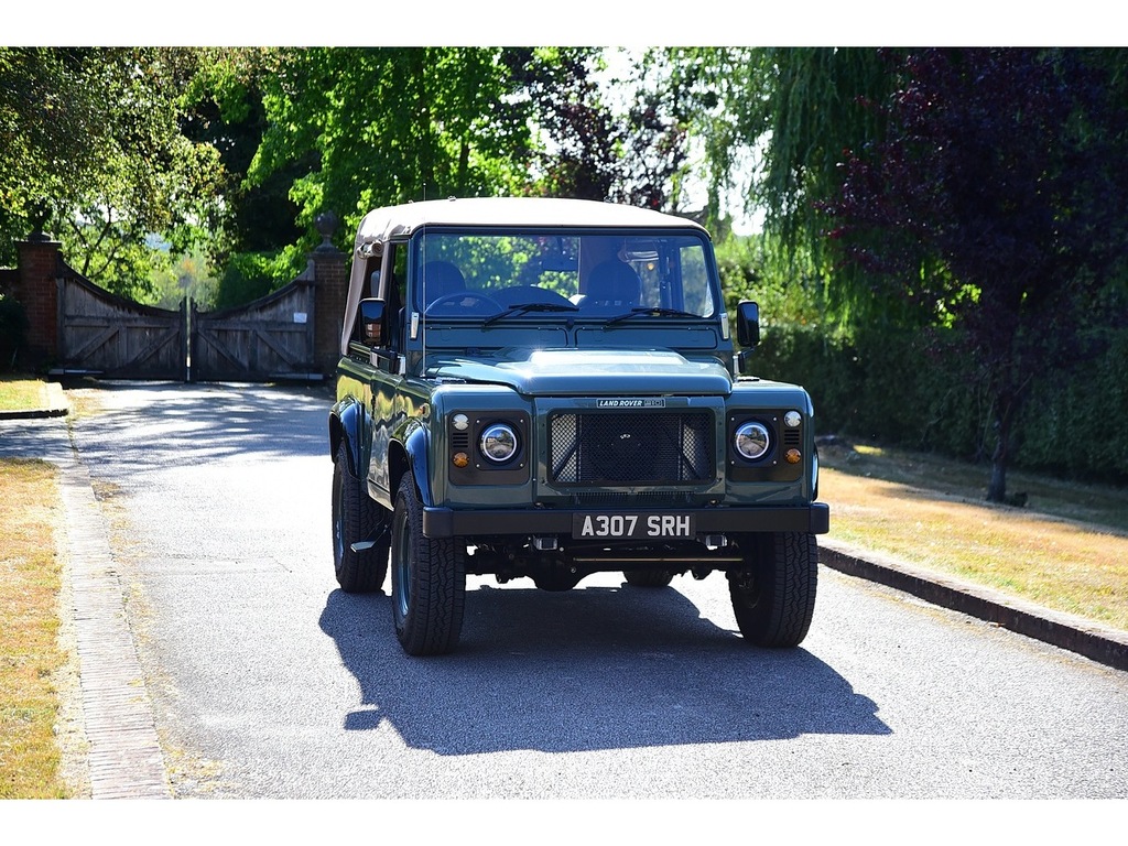 Land Rover 90 Suv Green #2
