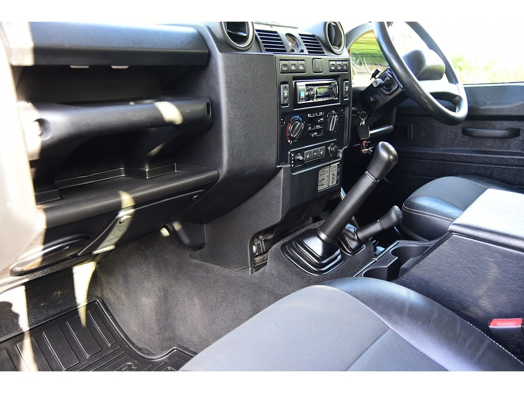 Land Rover Defender 90 Td Hard Top Black #18
